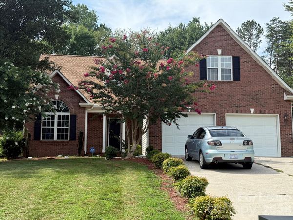 2478 23rd Street NE, Hickory, NC 28601