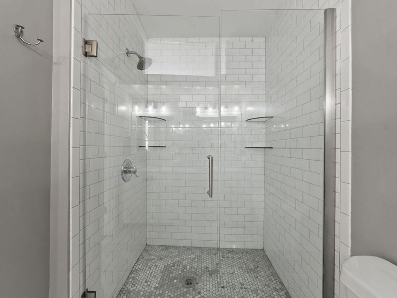 950 N 6th Street, Columbus, OH 43201 Photo 17