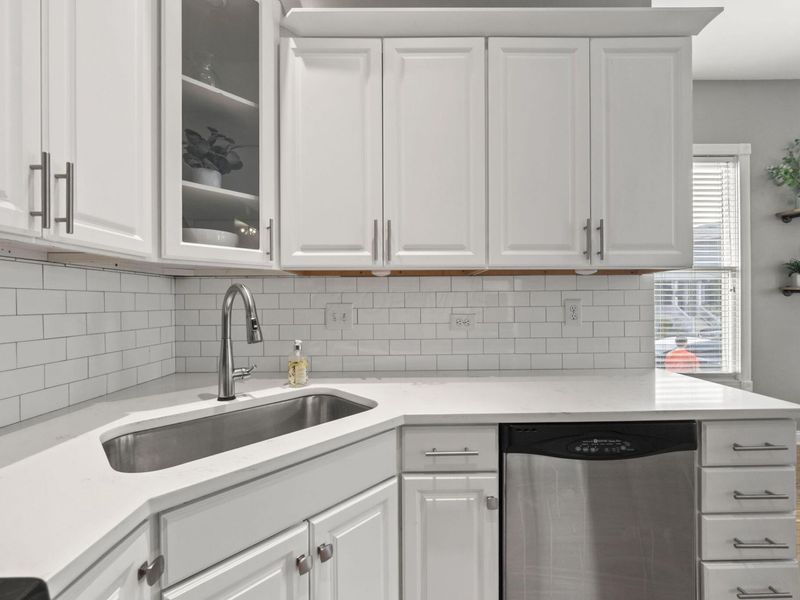 950 N 6th Street, Columbus, OH 43201 Photo 8