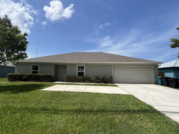 2231 SE MARIPOSA Avenue, Port St. Lucie, FL 34952