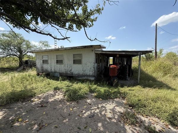 140 Arapaho Road , Brownwood, TX 76801