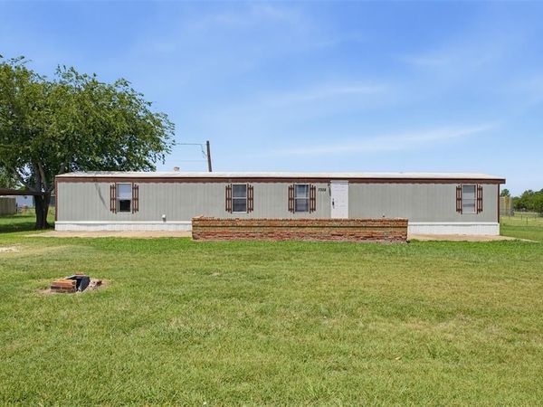 7305 Walden Drive , Joshua, TX 76058