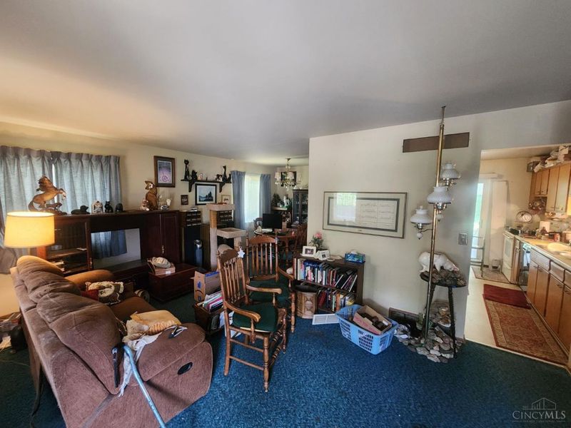 9772 Overview Lane, Cincinnati, OH 45231 Photo 2