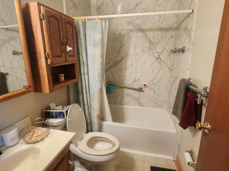 9772 Overview Lane, Cincinnati, OH 45231 Photo 6