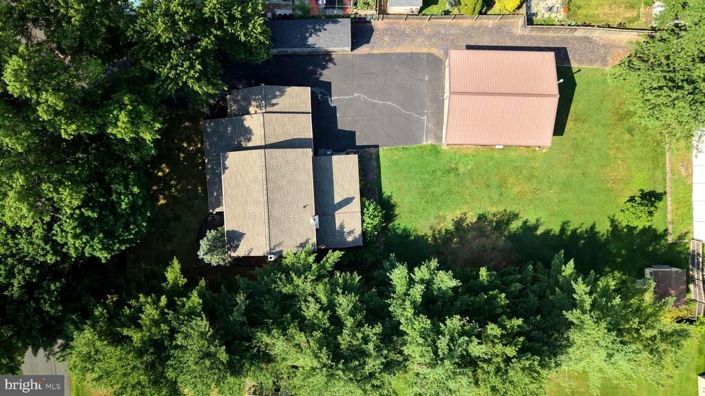 571 TOWNSHIP LINE ROAD, TELFORD, PA 18969