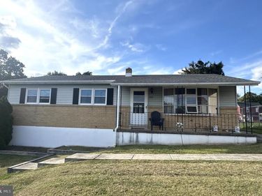 1009 MAIN STREET , HARRISBURG, PA 17113