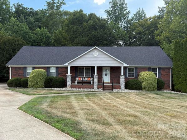 2013 Silvertip Court , Belmont, NC 28012