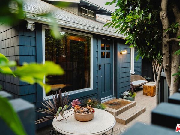 1398 N Serrano Avenue , Los Angeles, CA 90027