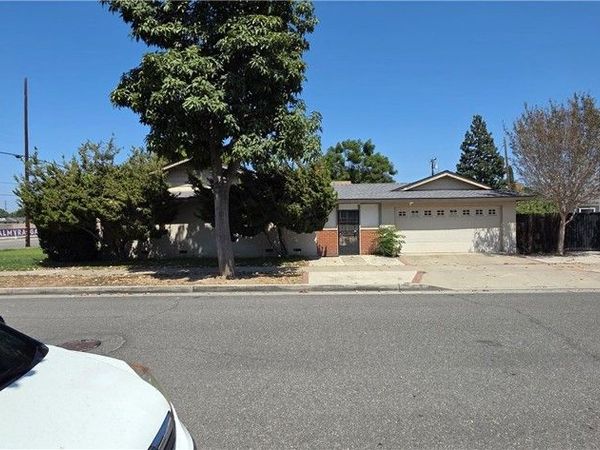 1308 E Palmyra , Orange, CA 92866