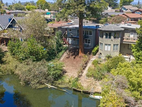 525 Riverview Drive, Capitola, CA 95010