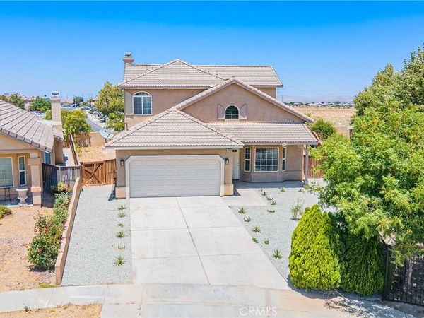 13680 Summit View Street , Hesperia, CA 92344