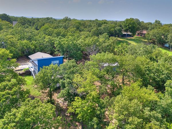 387 Holiday Hills Road , Eufaula, OK 74432