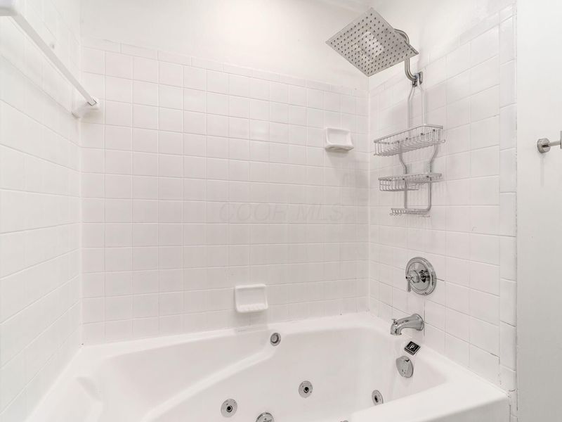 2097 Springhill Drive, Columbus, OH 43221 Photo 46
