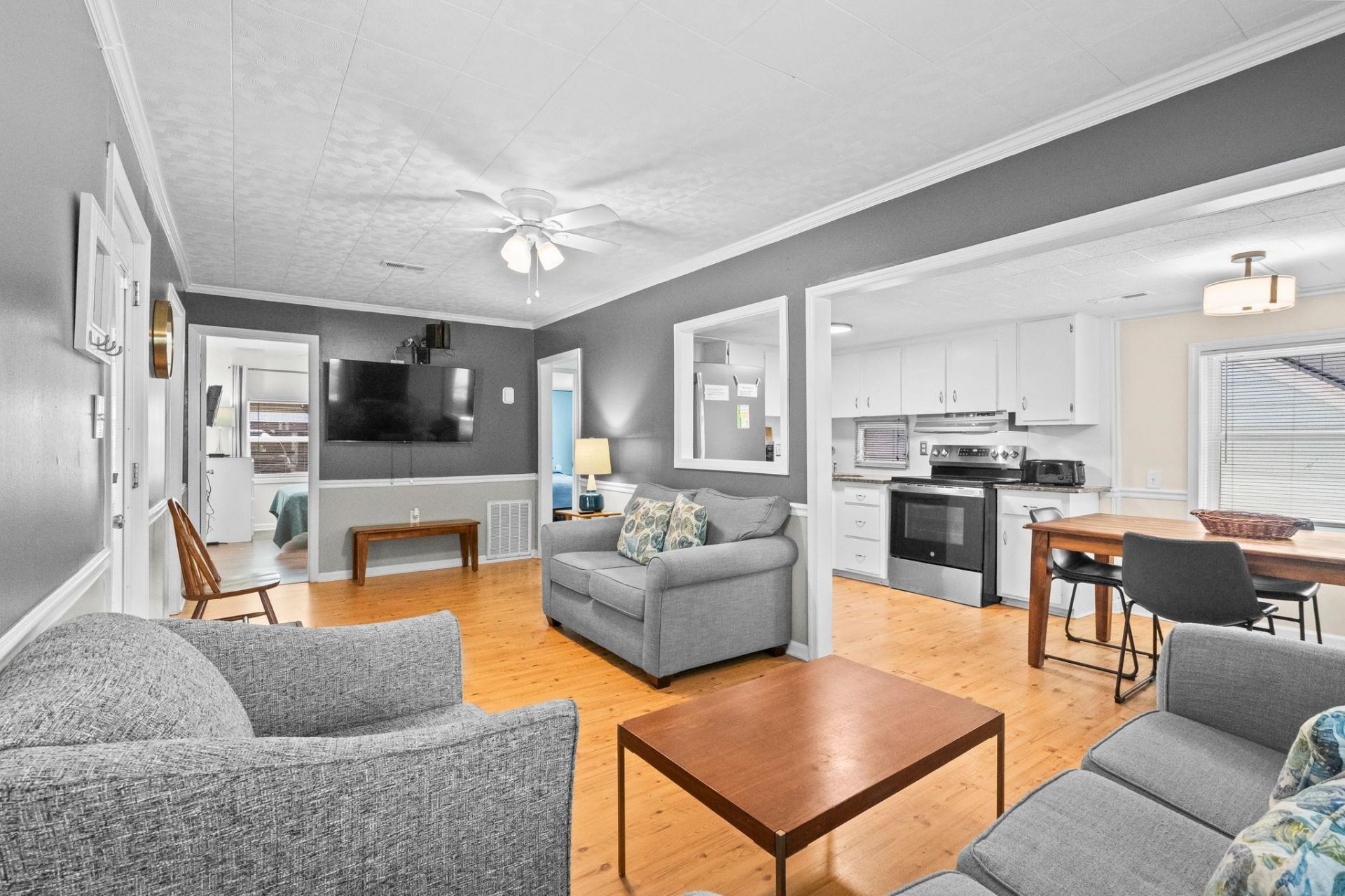6001-d03a S Kings Hwy.  Photo 11