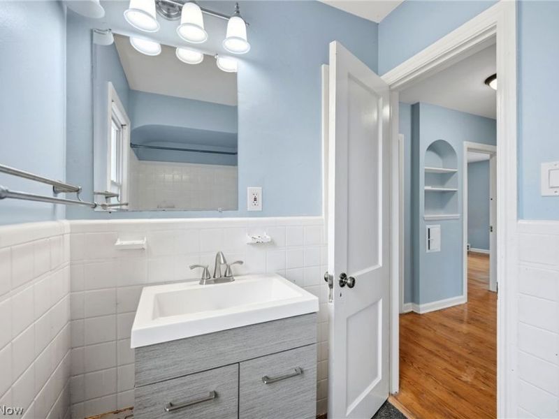 3870 Silsby Road , University Heights, OH 44118 Photo 23