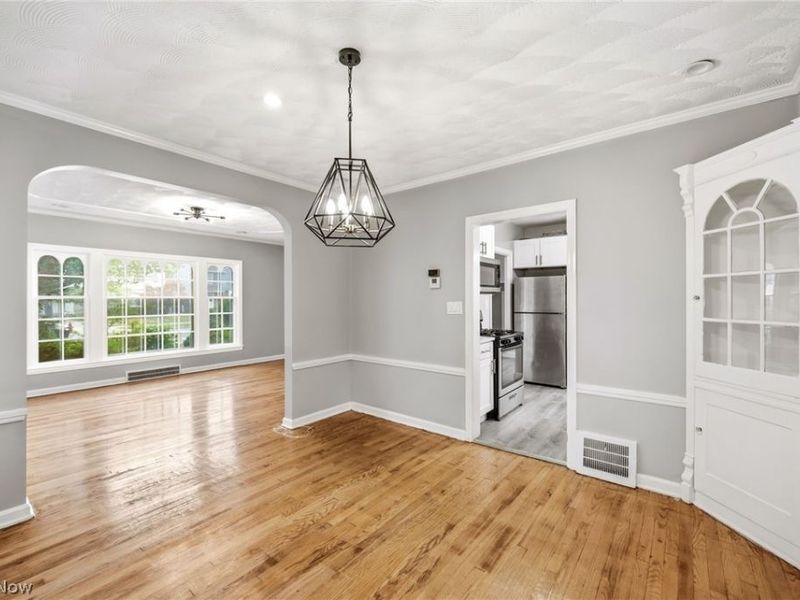 3870 Silsby Road , University Heights, OH 44118 Photo 9