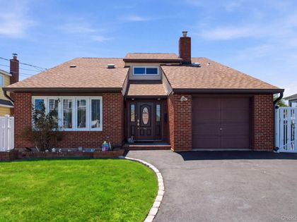212 Shore Road  Lindenhurst, NY 11757