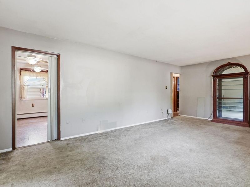 5890 Springfield Xenia Road, Springfield, OH 45502 Photo 9