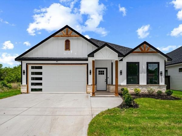 3005 Centaurus Way , Granbury, TX 76048