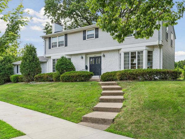 1605 Edgcumbe Road, Saint Paul, MN 55116
