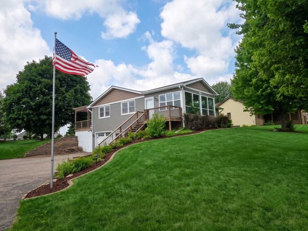 20483 Hamburg Avenue, Lakeville, MN 55044