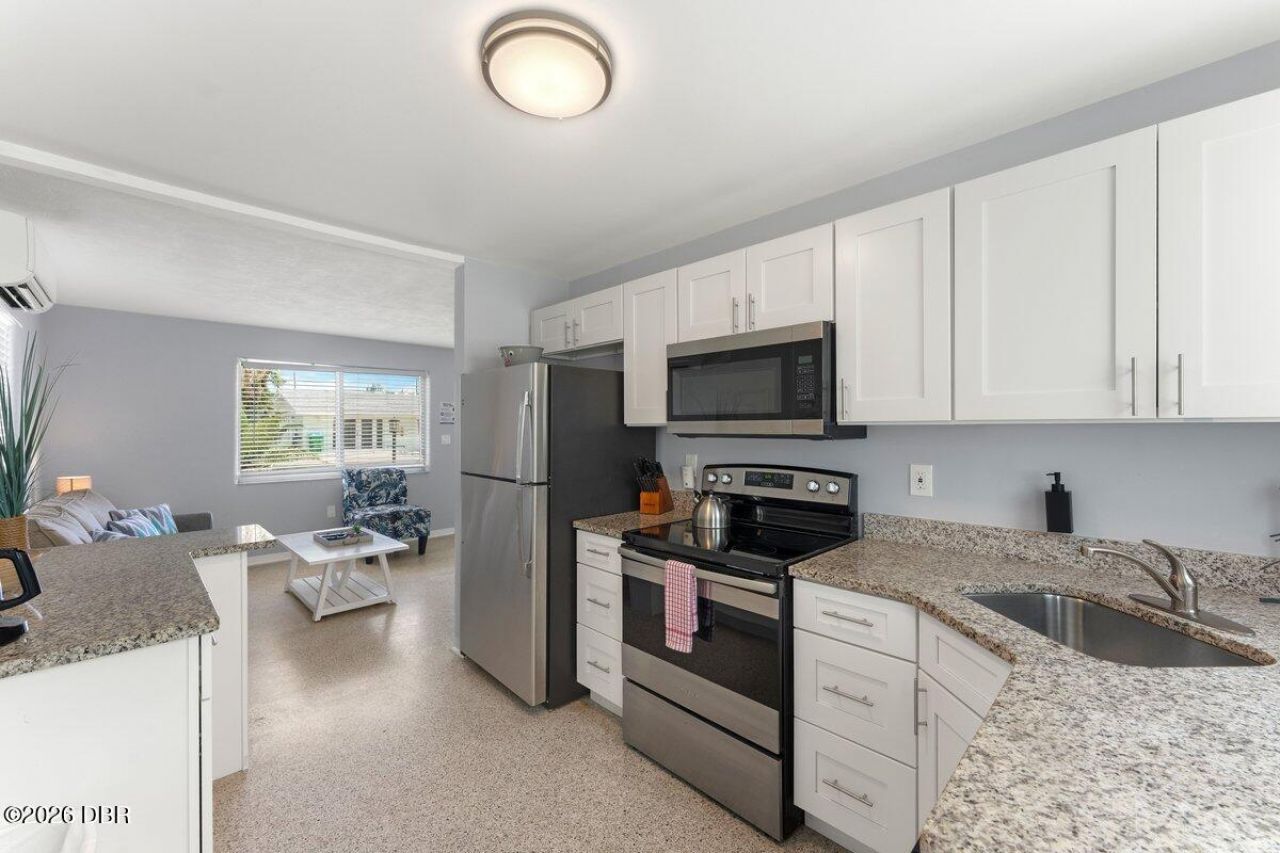 1708 S Atlantic Avenue, New Smyrna Beach, FL 32169 Photo