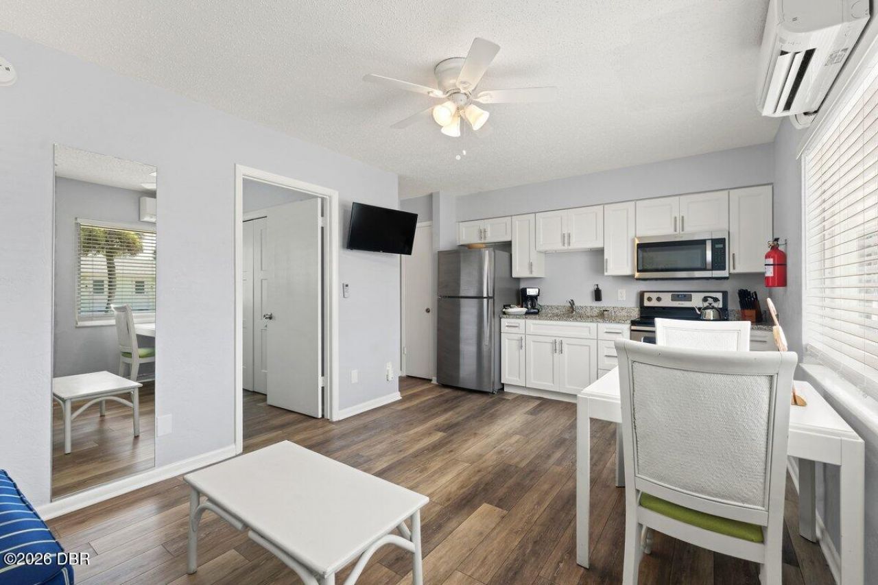 1708 S Atlantic Avenue, New Smyrna Beach, FL 32169 Photo