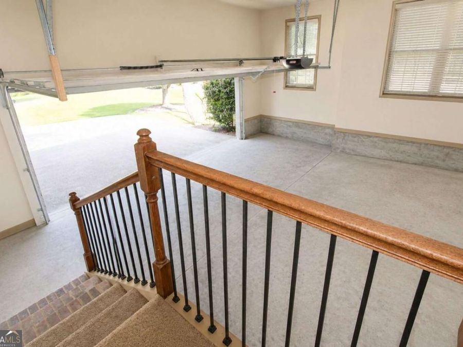 Property Image 100