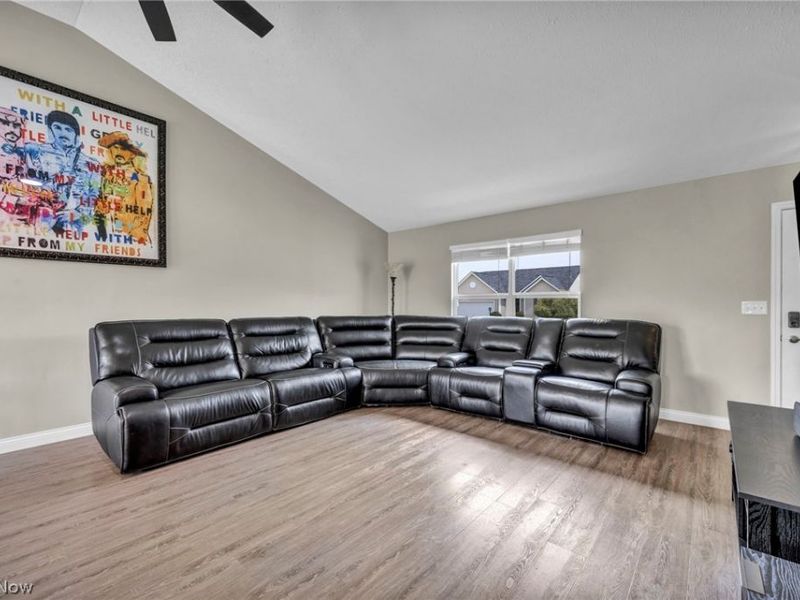 6108 Greenview Trail, North Ridgeville, OH 44039 Photo 14