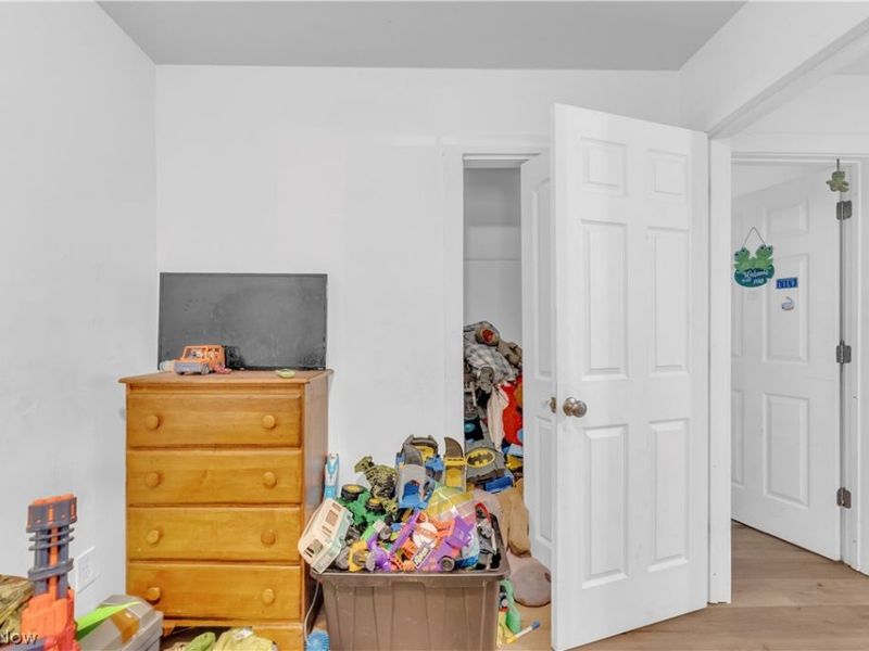 1950 E 30th Street, Lorain, OH 44055 Photo 10