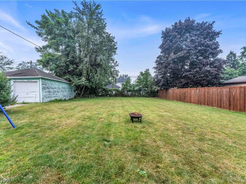 1950 E 30th Street, Lorain, OH 44055 Photo 16