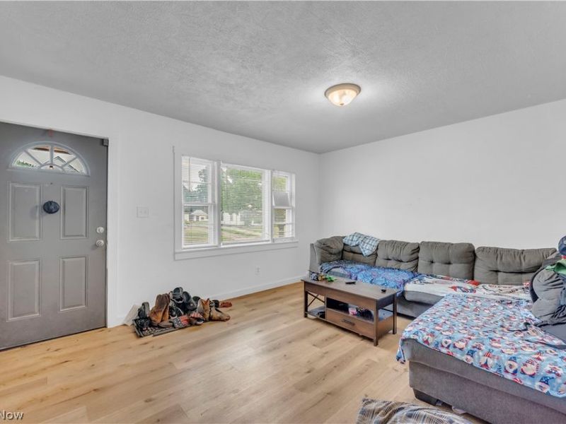 1950 E 30th Street, Lorain, OH 44055 Photo 3