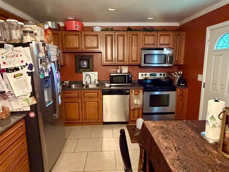 11541 Folkstone Drive, Forest Park, OH 45240 Photo 5