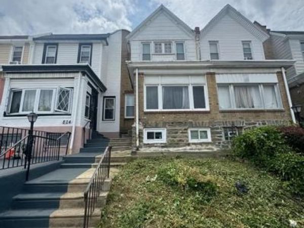 806 W WELLENS STREET, PHILADELPHIA, PA 19141