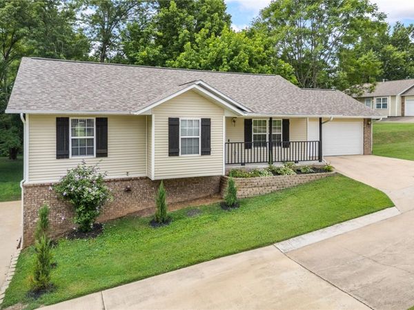 808 Parkview Drive, Harrison, AR 72601