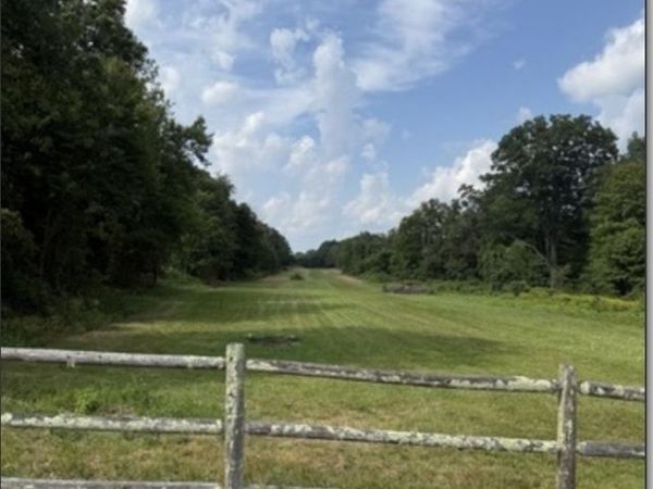 1450 North, Killingly, CT 06241