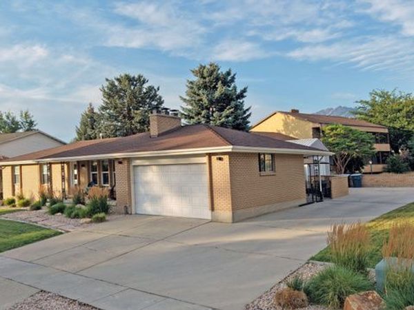 8291 S EL MANICERO WAY E, Sandy, UT 84093