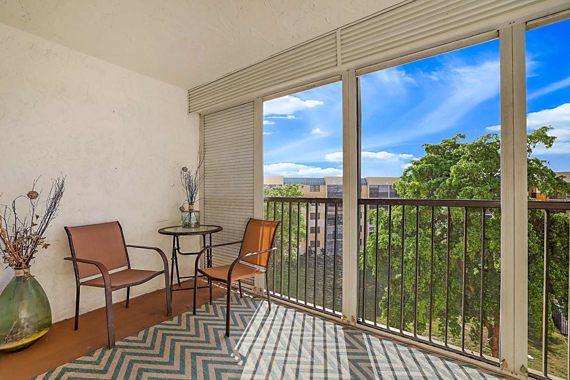 6475 W Oakland Park Boulevard, Unit 505, Lauderhill, FL 33313 Photo