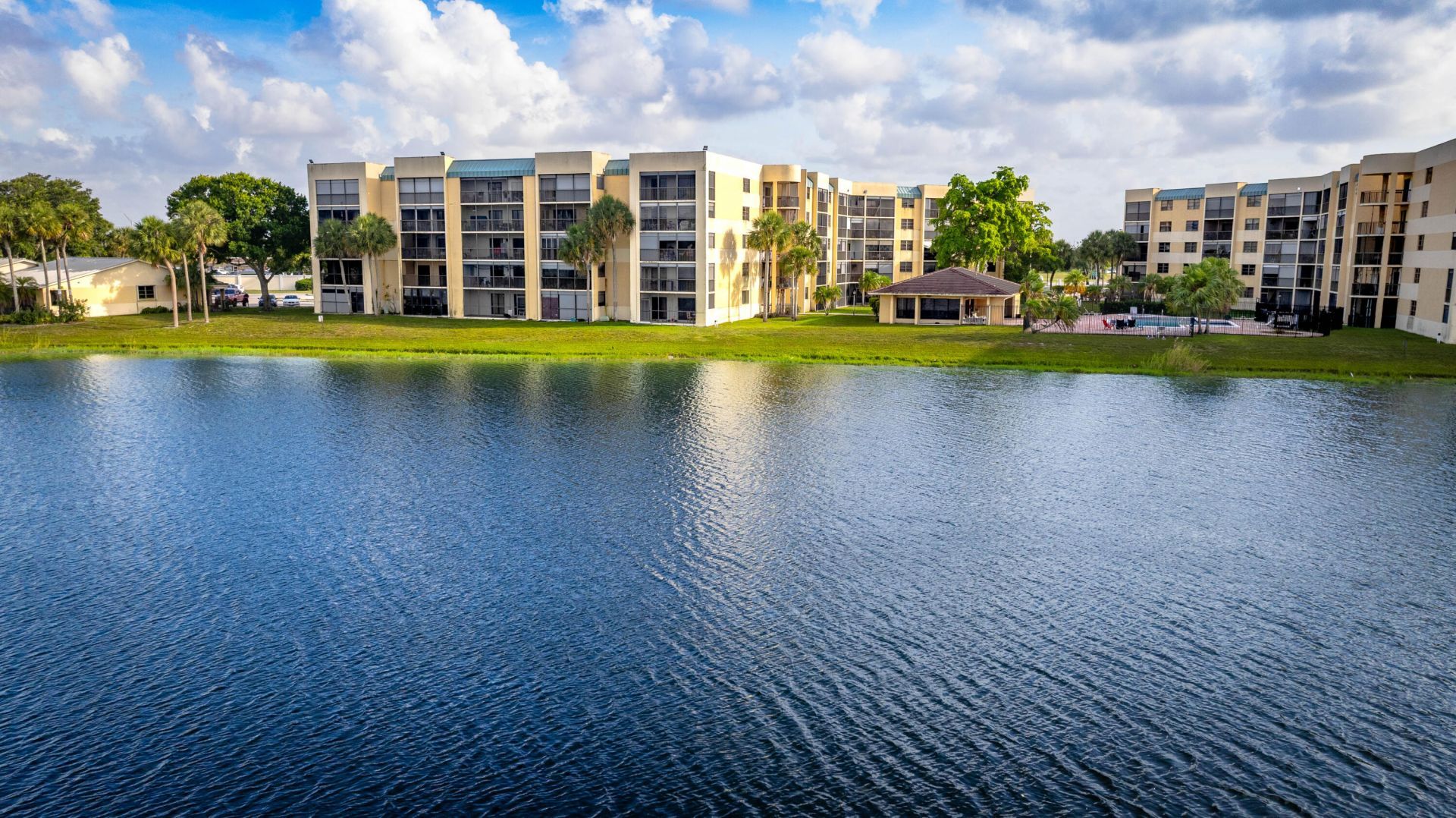 6475 W Oakland Park Boulevard, Unit 505, Lauderhill, FL 33313 Photo