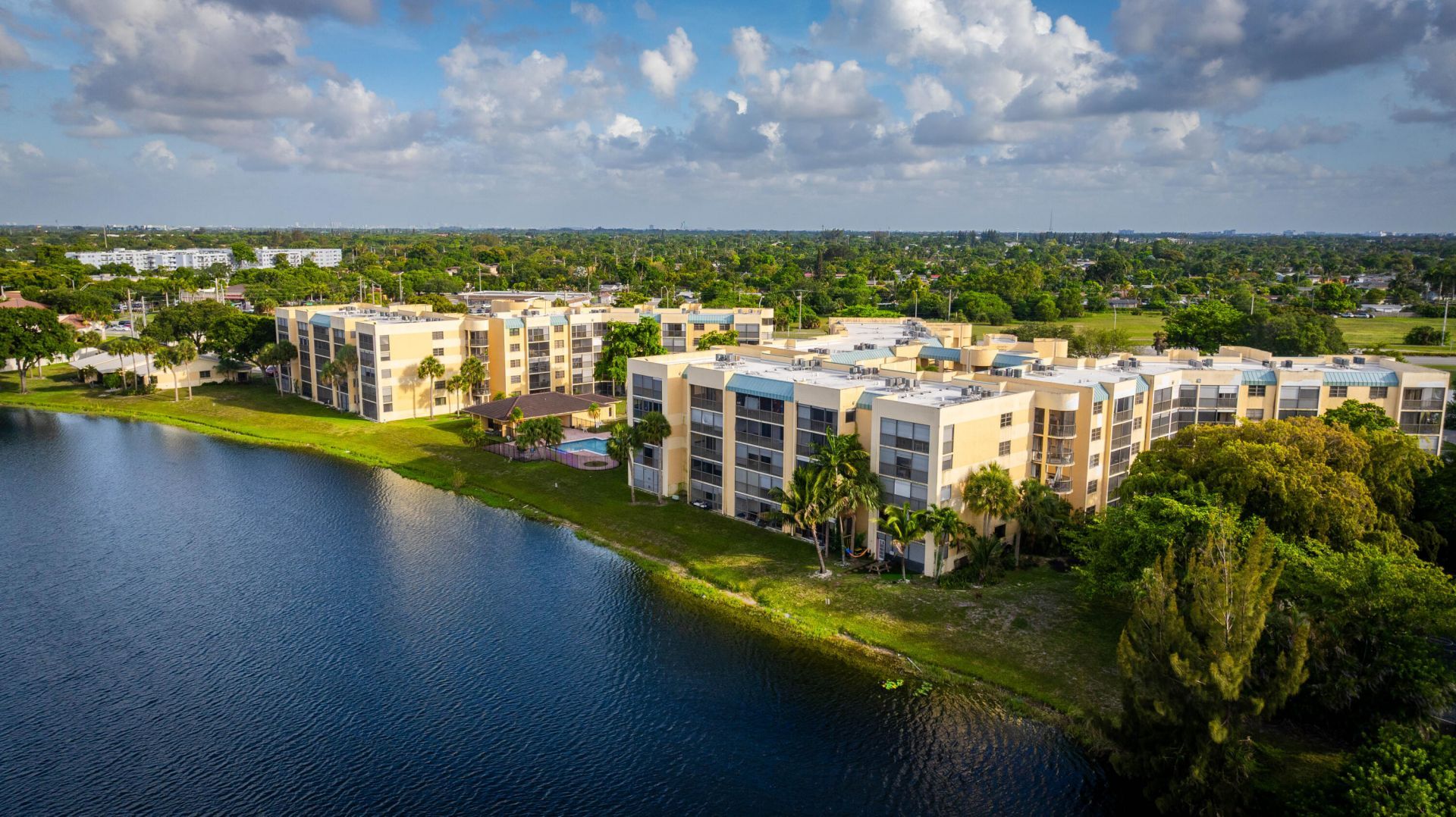 6475 W Oakland Park Boulevard, Unit 505, Lauderhill, FL 33313 Photo