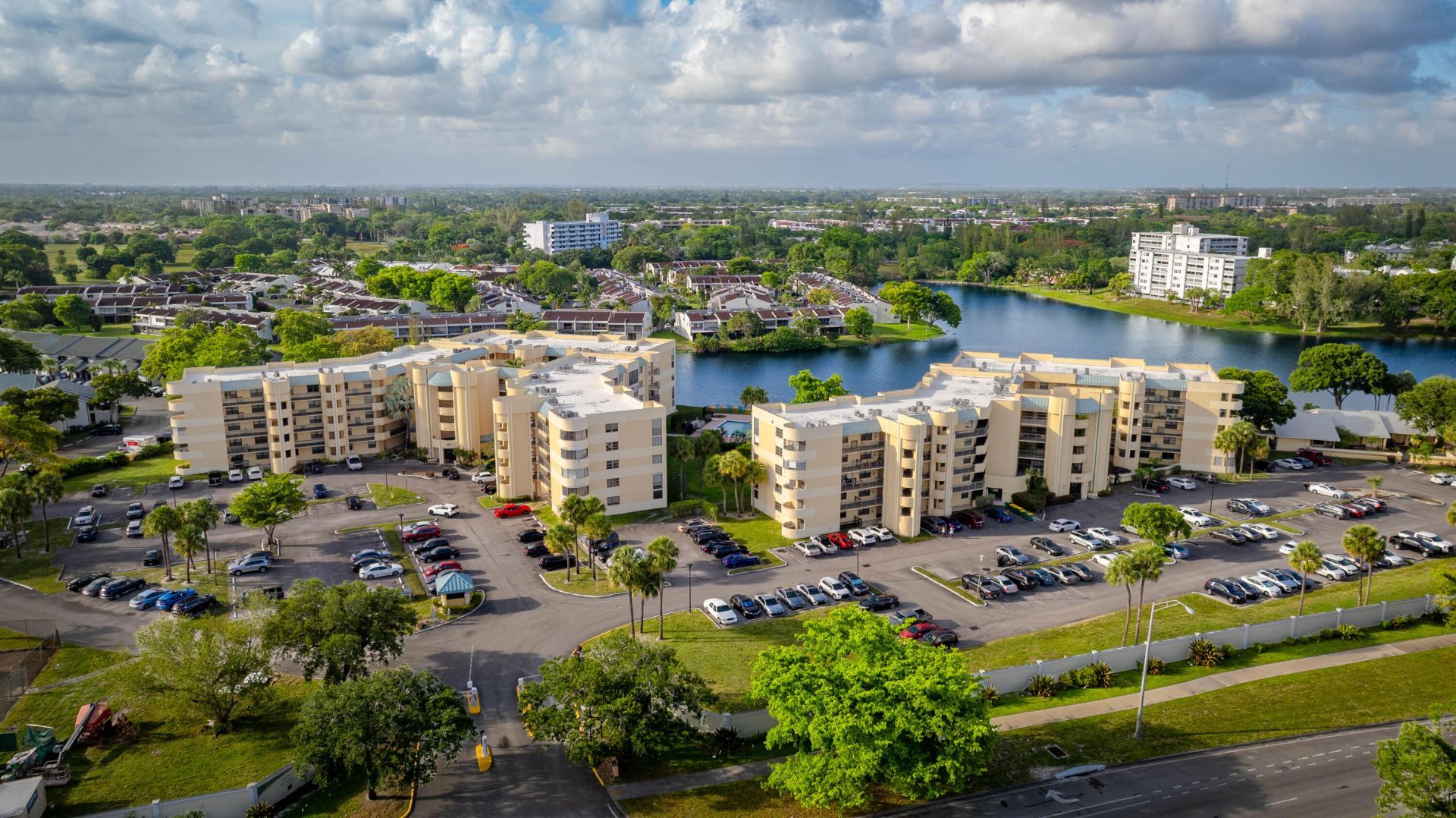 6475 W Oakland Park Boulevard, Unit 505, Lauderhill, FL 33313 Photo