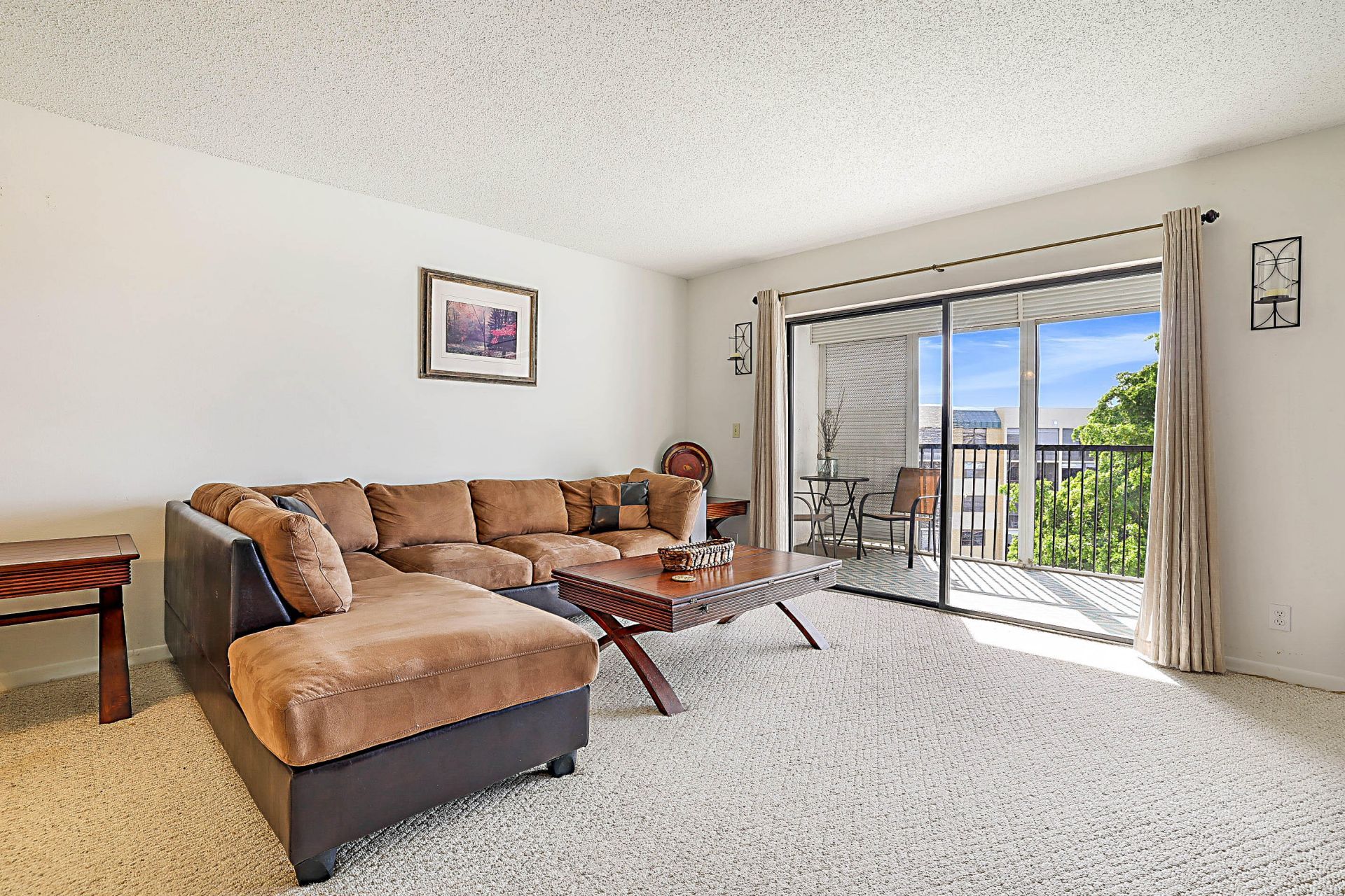 6475 W Oakland Park Boulevard, Unit 505, Lauderhill, FL 33313 Photo
