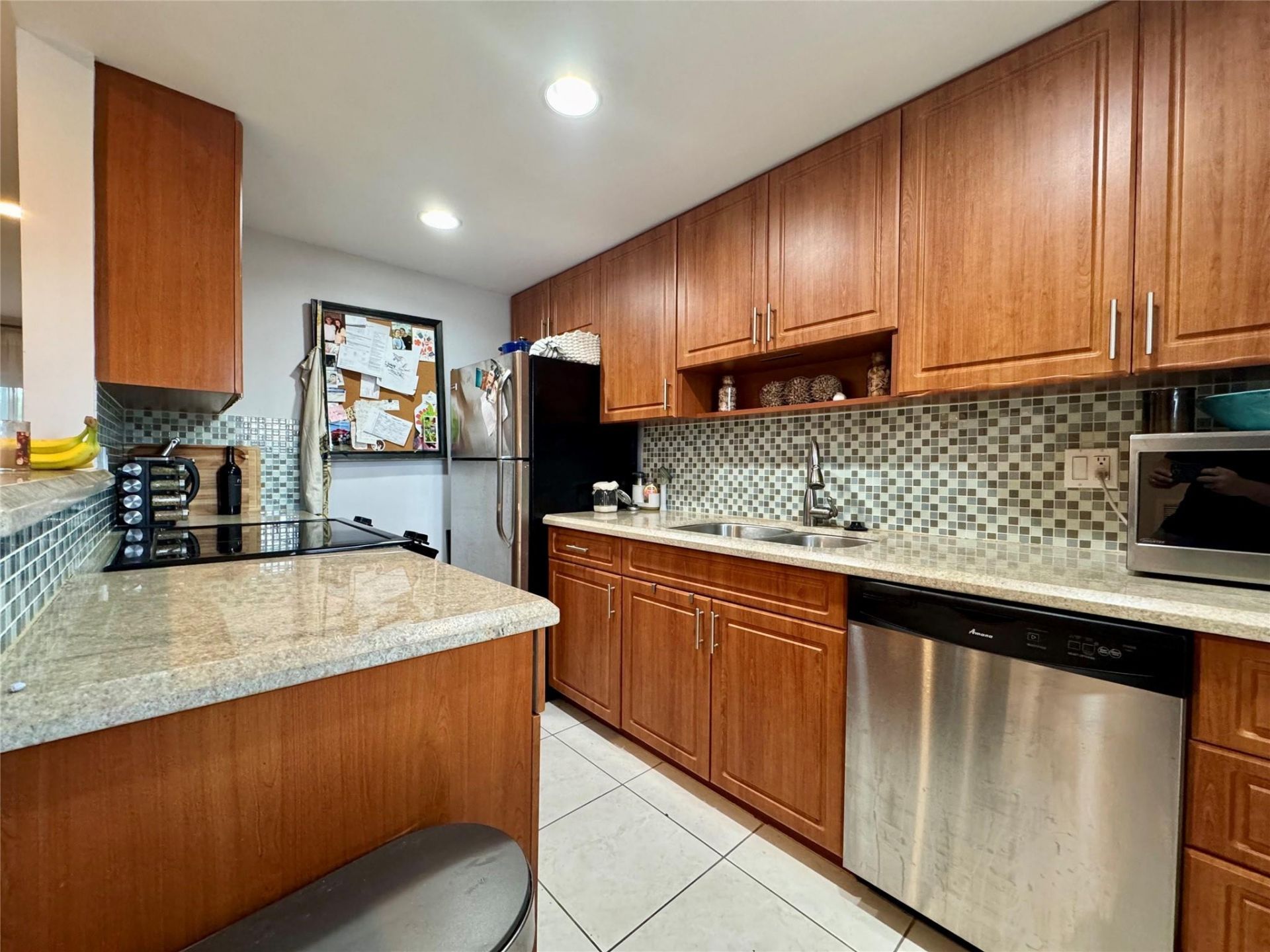 2801 NE 33rd Court, Unit 206, Fort Lauderdale, FL 33306 Photo