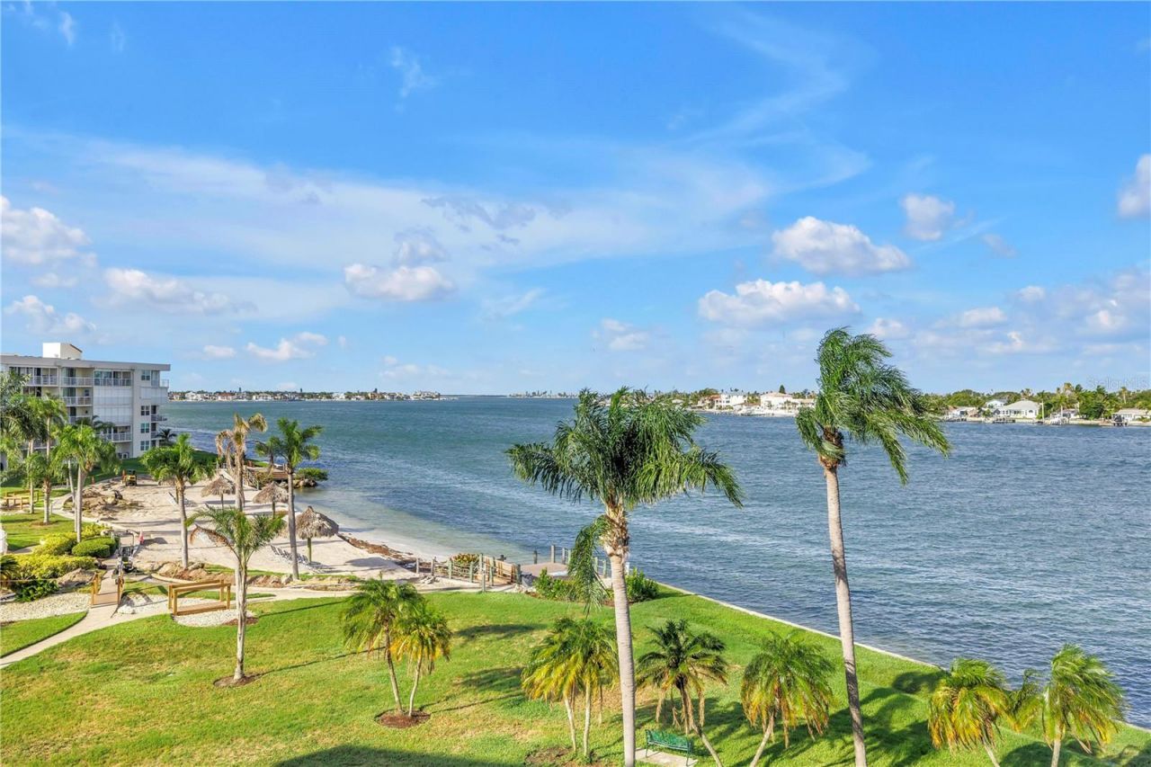 6001 Bahia Del Mar Circle, Unit 428, Saint Petersburg, FL 33715 Photo