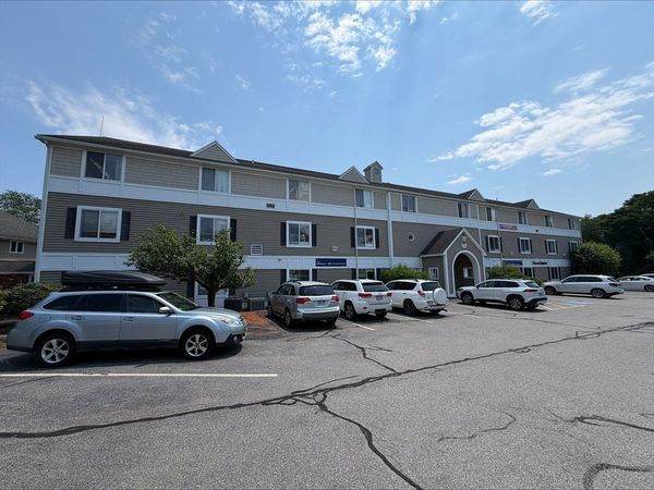 1565 Main St, Unit 2207, Tewksbury, MA 01876