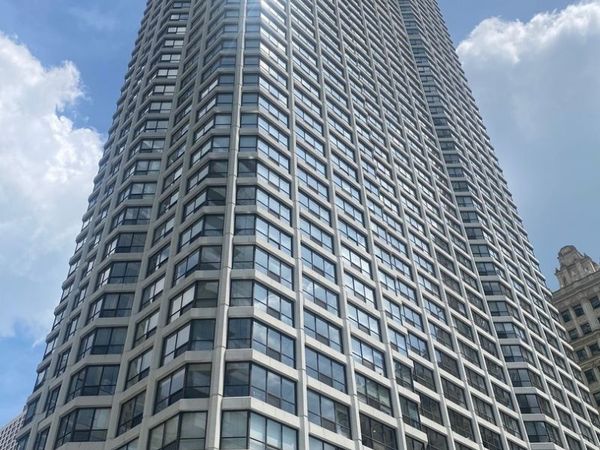 405 N Wabash Avenue , Chicago, IL 60611