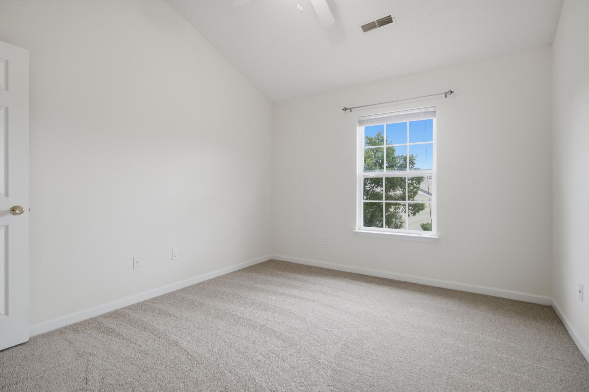 103 Davenport Street Photo 38