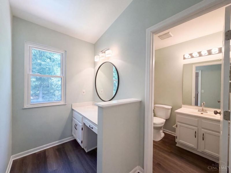 12169 Village Woods Drive, Sharonville, OH 45241 Photo 12