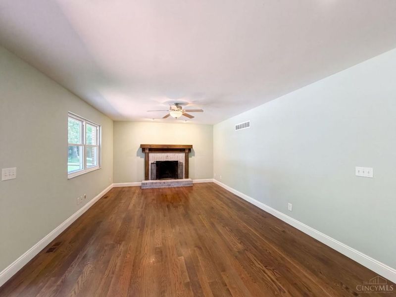12169 Village Woods Drive, Sharonville, OH 45241 Photo 3