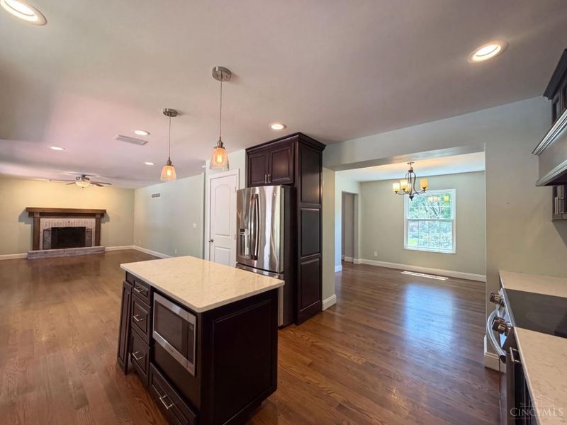 12169 Village Woods Drive, Sharonville, OH 45241 Photo 7